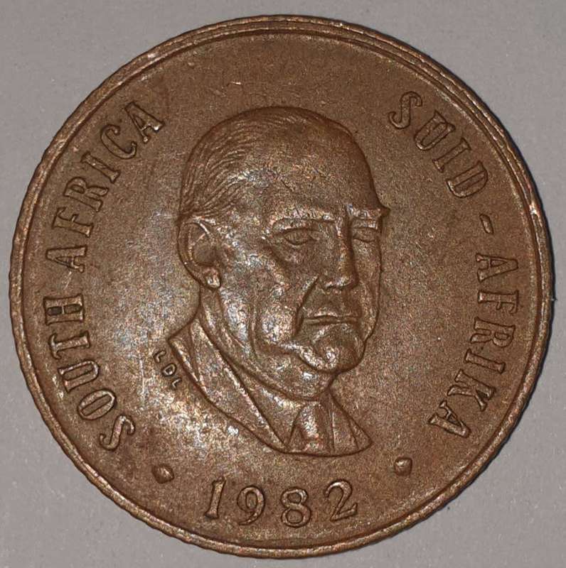 1982 - 2 CENT COIN (TWO CENT COIN) - RSA - BRONZE - KM#83 - BILINGUAL LEGEND - WILDEBEEST